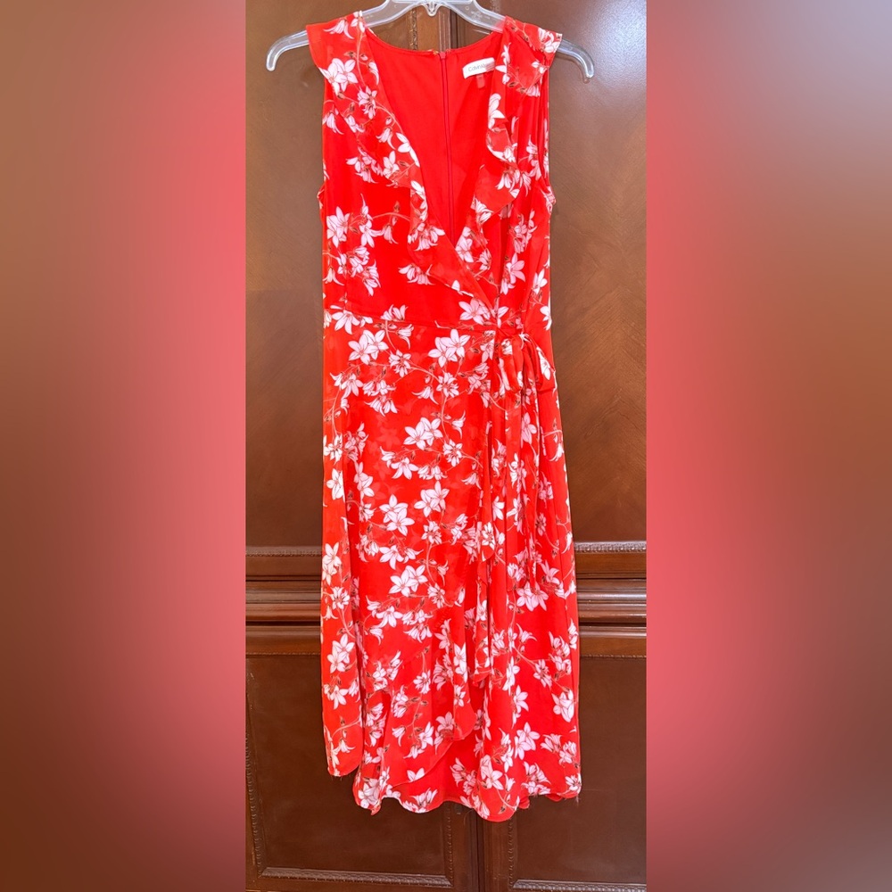 Calvin Klein EUC Wrap Dress | Ruffle Trim |
Ties @waist Feminine & Flowy SZ 12 - Picture 4 of 10